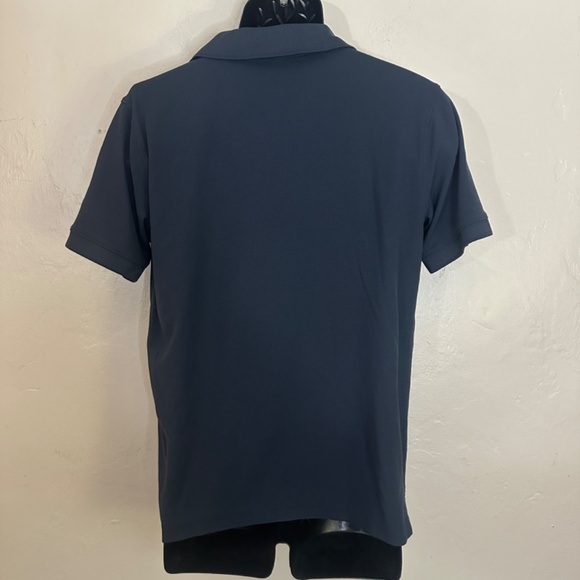 Helly Hansen Embroidered Polo 21" armpit to armpit seams Gently worn - Picture 3 of 3